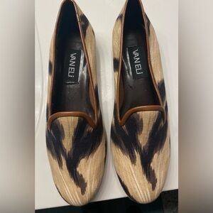 Vaneli Women's Tan and Black Loafers